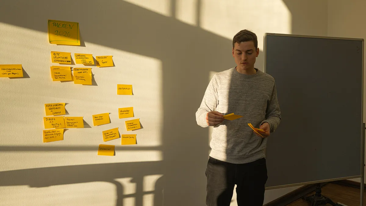 Philipp Behnke vom Mobilnetzwerk der Region Hannover in einem Workshop